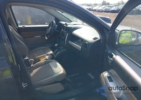 2014 Jeep Compass Latitude из США, поврежденный, VIN 1C4NJCEA5ED645491